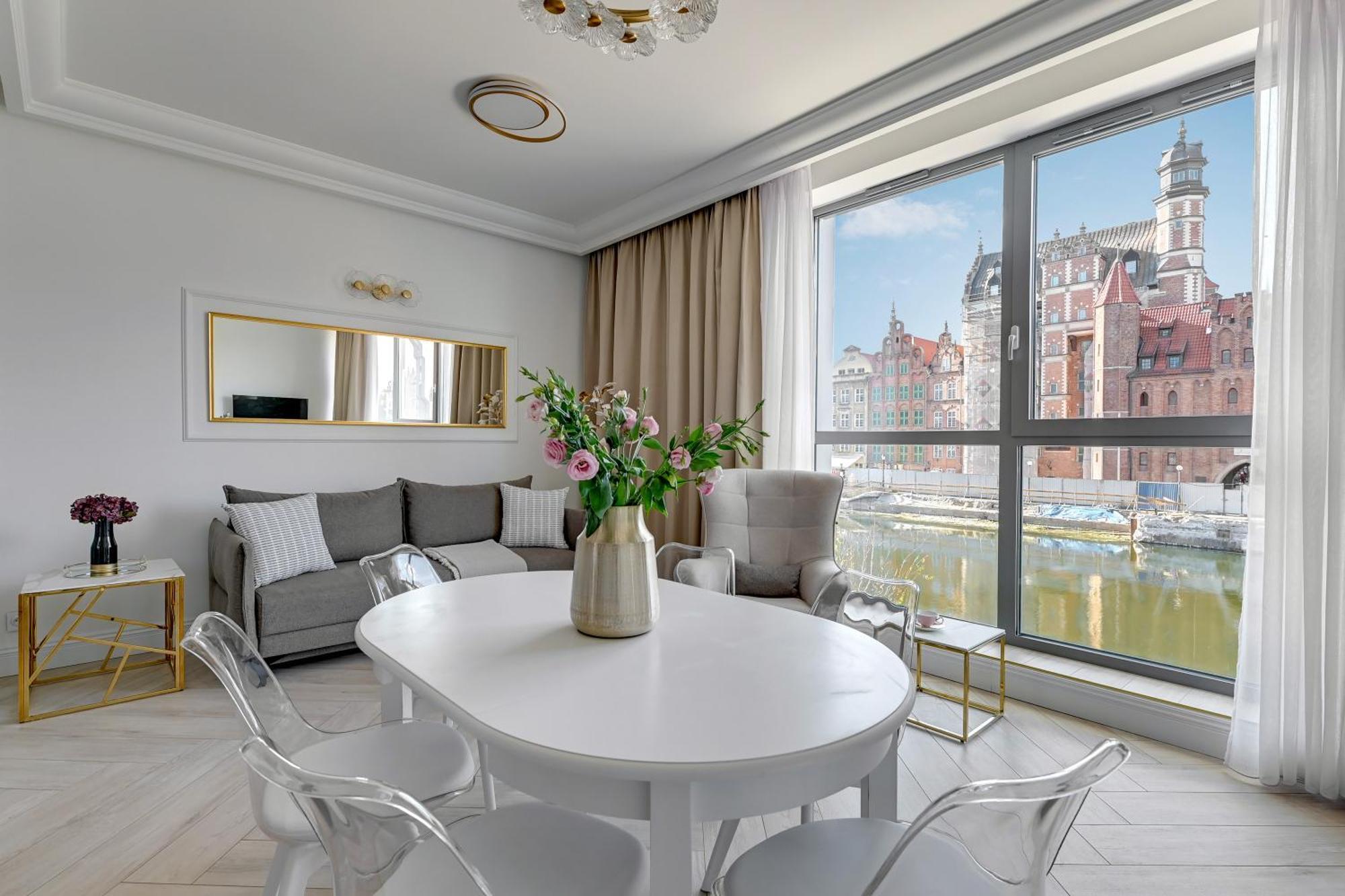 Old & River View Premium By Lion Lejlighed *